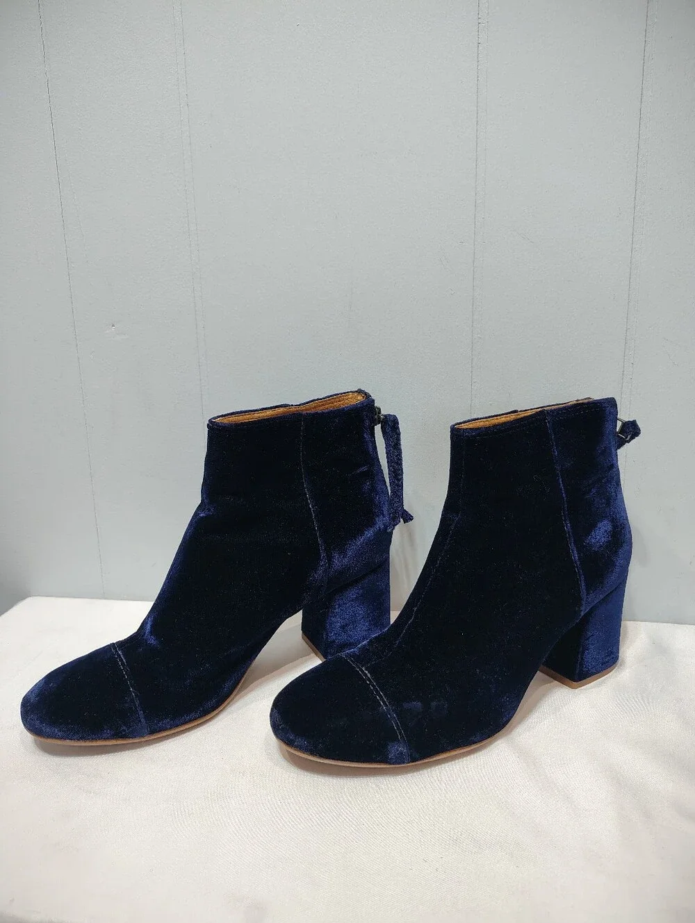 Madewell The Jillian Boot Blue Velvet Bootie Size 7.5